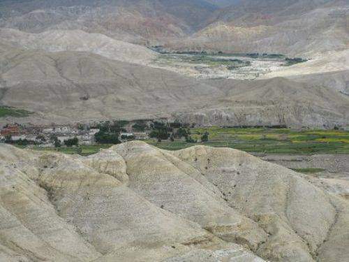 TREKKING IN MUSTANG 2010